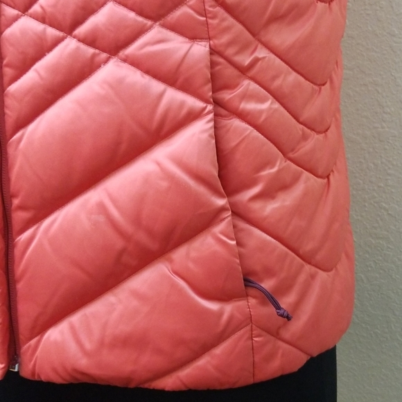 Vest - Picture 3 of 6